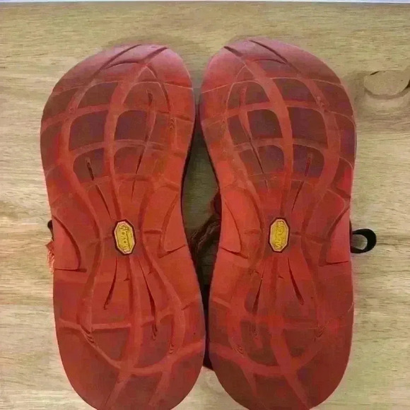 Chaco Women’s Sz 7 Z/2 Classic Outdoor Hiking Sandals - Orange‎ Chevron Print - Picture 9 of 9